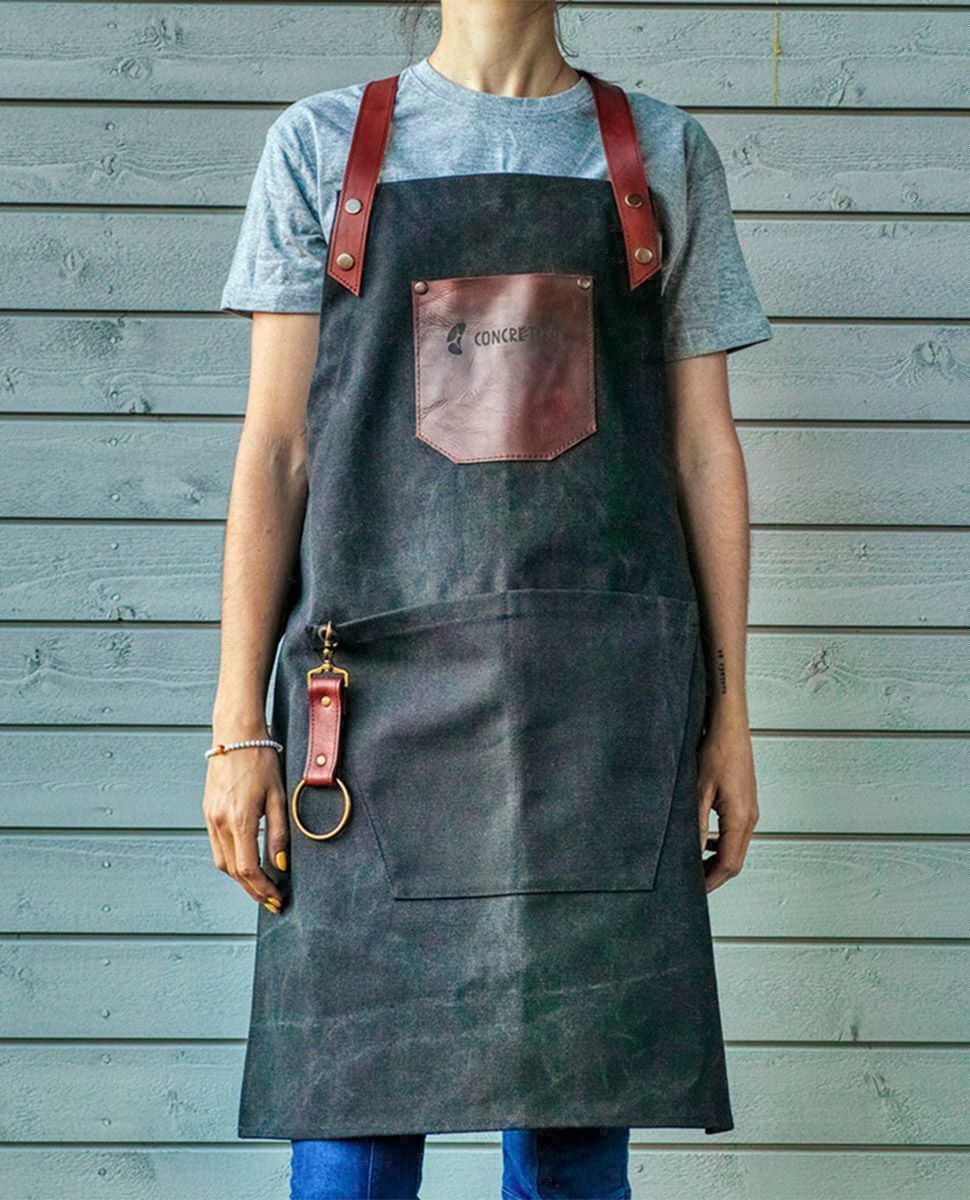 Фартук для готовки с кожаными вставками заказать и купить по цене  ниже рынка от производителя с доставкой.