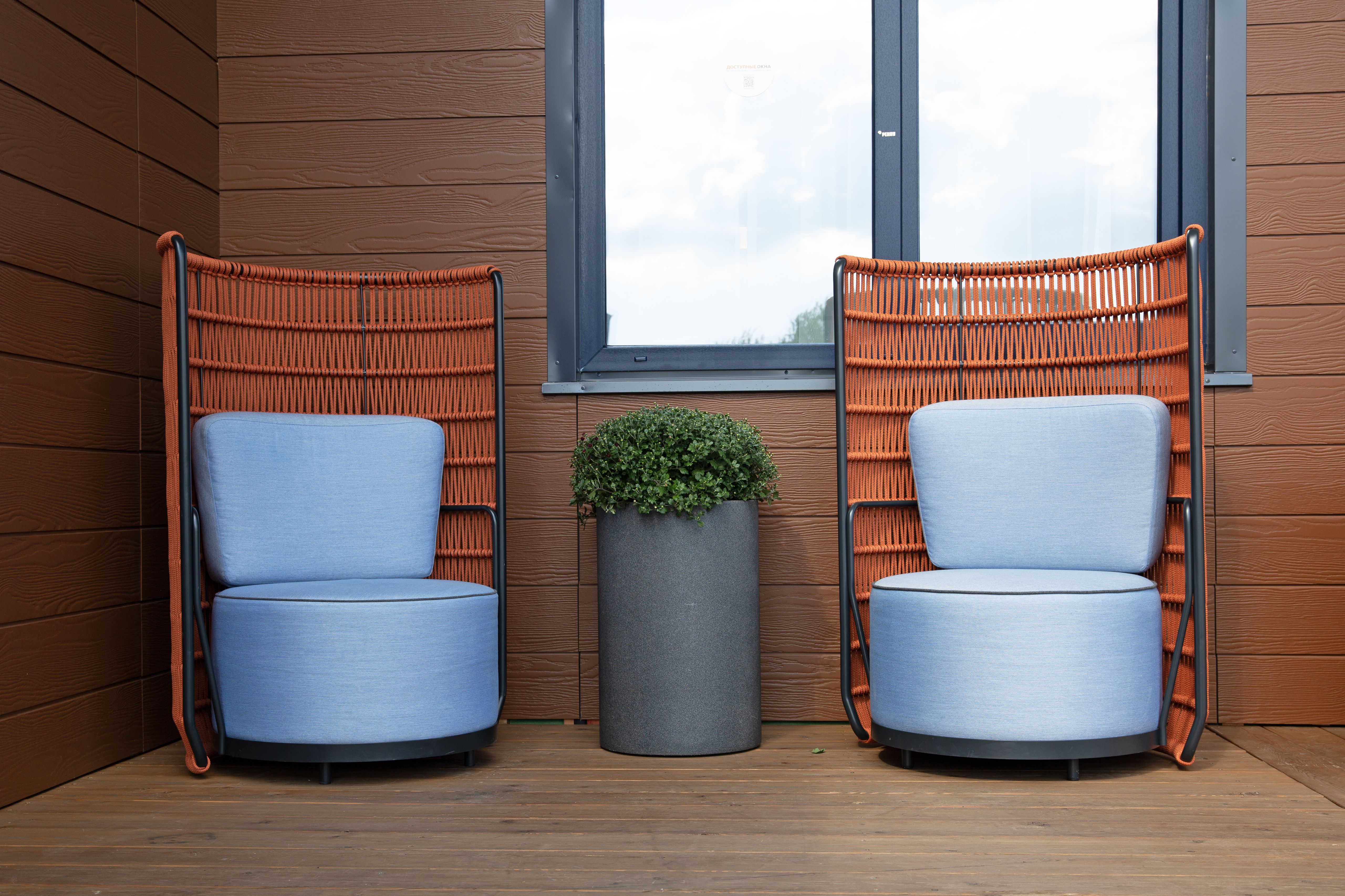 tume m 40x60 basalt 2025