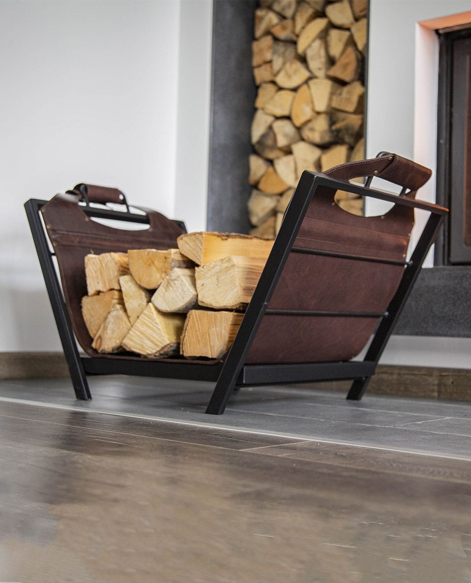 Дровница кожаная с подставкой заказать и купить по цене  ниже рынка от производителя с доставкой.
